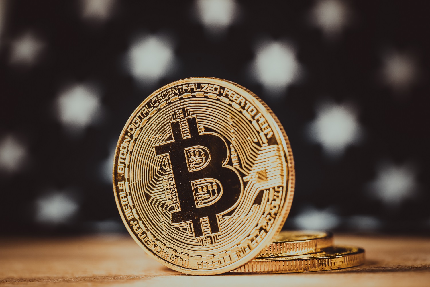 IBIT Bitcoin ETF vs SPDR Gold (GLD): One is a better buy by far